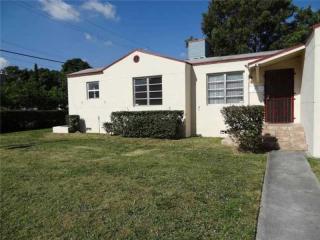 951 41st St, Miami, FL 33127-2744