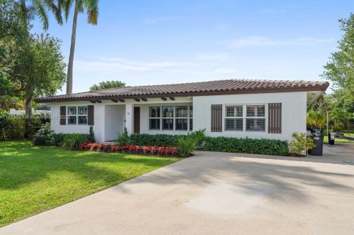 330 Center St, Jupiter FL  33458-4317 exterior