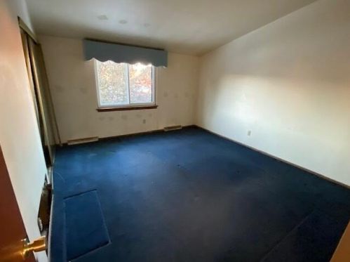 6671 Bourbon St, Milwaukee WI 53224-5151 exterior