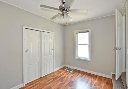 1045 6th St, Faribault MN  55021-4707 exterior