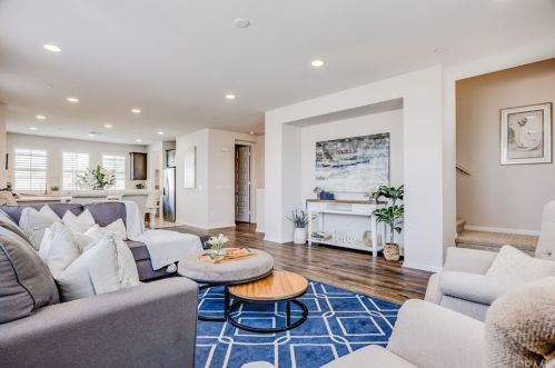 1021 Mandarin Pl, Fullerton CA  92833-4785 exterior