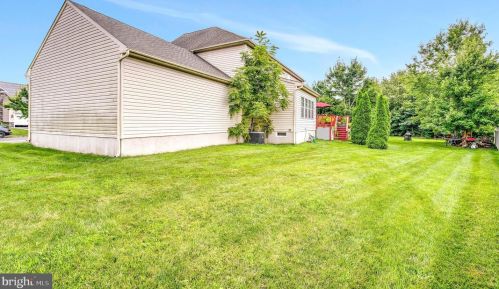 602 Archibald Ln, Florence NJ  08518-4010 exterior