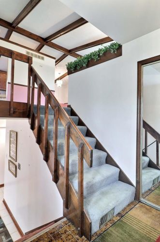 1152 Ridge St, Crown Point, IN 46307-8469