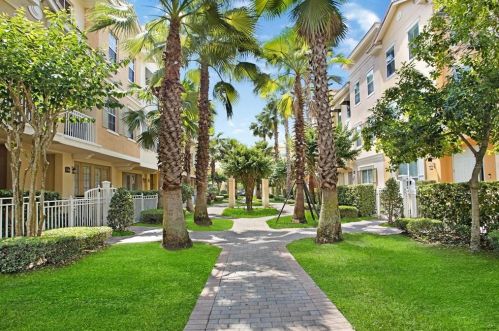 1154 Bolton Pl, Lake Mary, FL 32746-7664