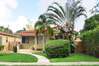 1535 Jackson St, Hollywood, FL 33020-5243