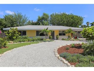 2301 Tulip St, Sarasota, FL 34239-6248