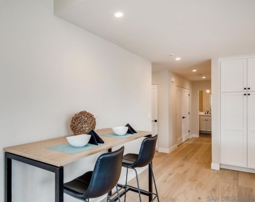 1016 Beryl St, San Diego CA 92109-2323 exterior