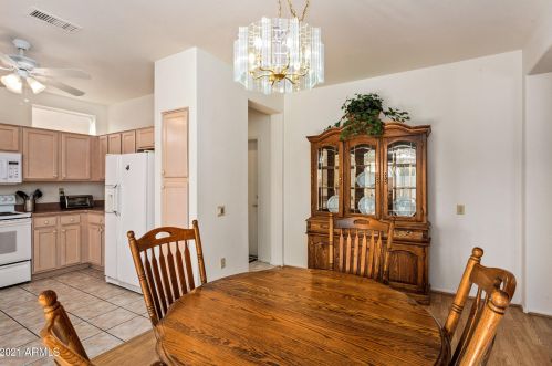 22031 Las Brizas Ln, Sun City AZ 85375-2827 exterior