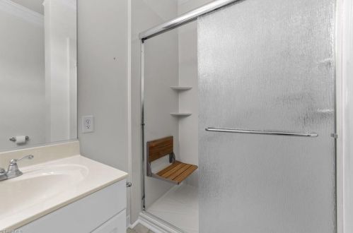 5103 Cobbler Ridge Ct, Greensboro NC  27455-3462 exterior