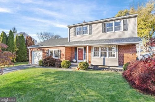2203 Charwood Dr, Wilmington, DE 19810-2801