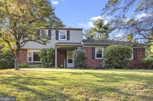 391 Twining Ford Rd, Southampton, PA 18954-1844