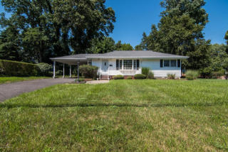 2 Melrose Ter, Middletown NJ  07748-2726 exterior