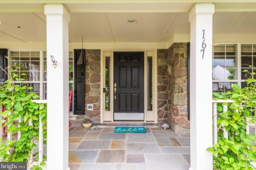 167 Alpine Dr, Leesburg VA 20175-6172 exterior