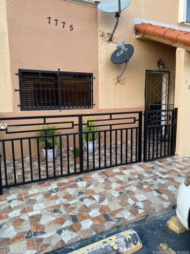 7775 29th Way, Hialeah, FL 33018-7226