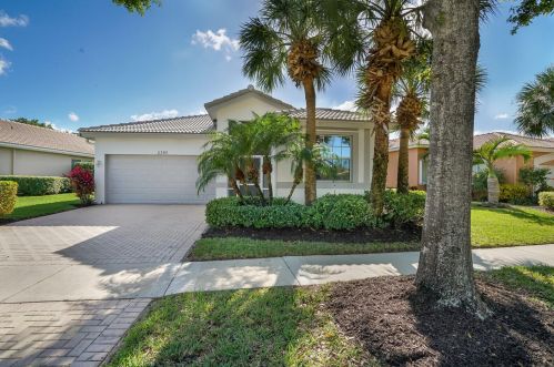 2365 Sapphire Cir, West Palm Beach, FL 33411-5199