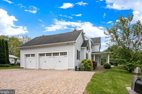 240 O St, Purcellville VA  20132-3002 exterior