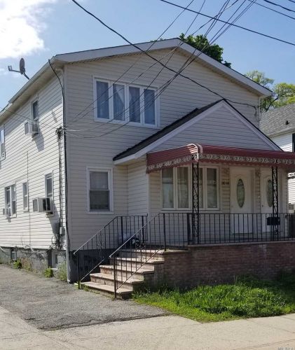 130-18 150th St, Jamaica, NY 11436-1233