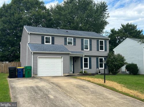 12 Sterling Cir, Dover, DE 19901-6117