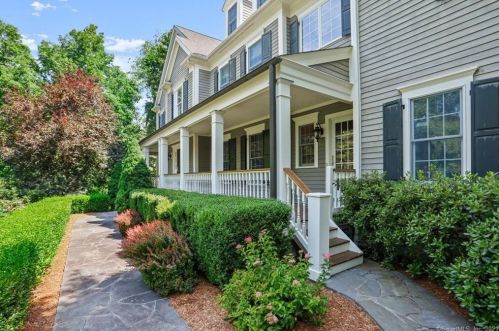 116 Tanton Hill Rd, Ridgefield, CT 06877-3208