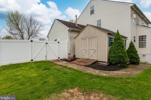 50 Ashley Cir, Gilbertsville PA  19525-8876 exterior