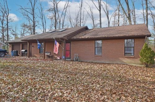 1581 Orchard Valley Dr, Milford, OH 45150-9407