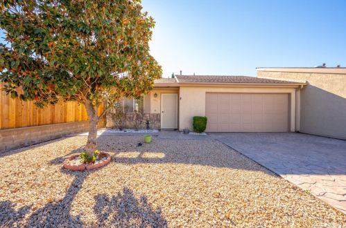 732 Deerfield Ln, Lake Nacimiento, CA 93446-3623
