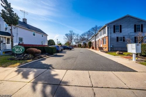 365 Grand Ave, Rahway, NJ 07065-4511