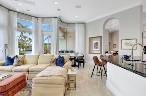 955 Gardenia Dr, Delray Beach FL  33483-4806 exterior