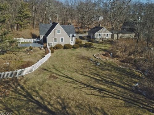 373 Green Rd, Sparta, NJ 07871-3029