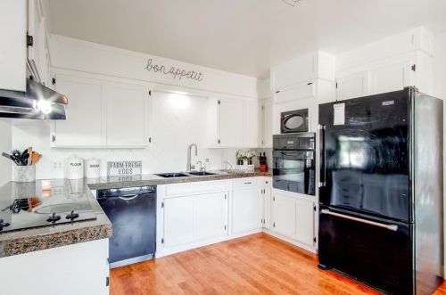 1090 Westward Dr, Hollister CA  95023-5717 exterior