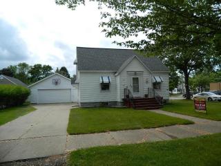 1022 4th Ave, Wausau, WI 54401-2735