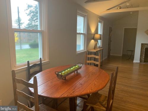 653 Gulph Rd, Norristown PA  19406-3704 exterior