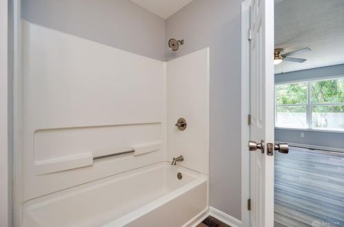 2736 Greystoke Dr, Xenia OH 45385-5719 exterior