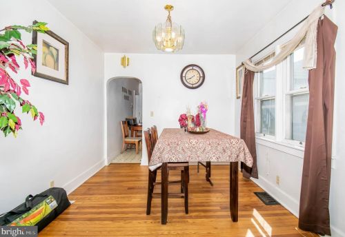 7 2nd St, Highspire PA  17034-1001 exterior