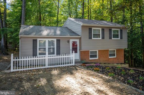 5512 Carousel St, Fredericksburg VA  22407-1205 exterior