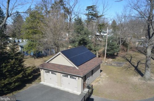 205 Lippincott Ave, Riverton NJ  08077-1309 exterior
