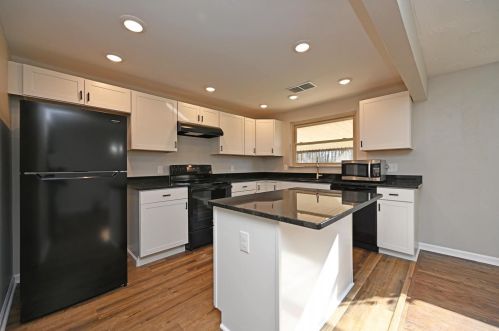 5692 Day Cir, Milford OH  45150-2360 exterior