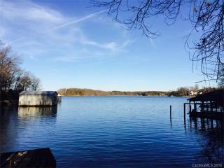 256 Lakeview Shores Loop, Mooresville, NC 28117-6631
