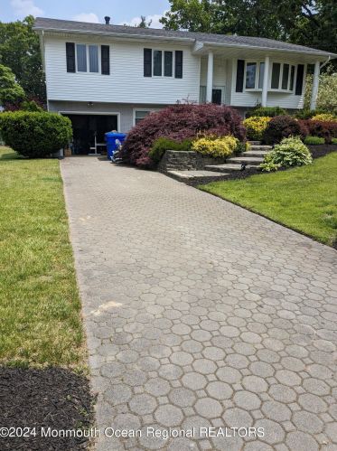 441 Vine St, Bricktown, NJ 08723-6219