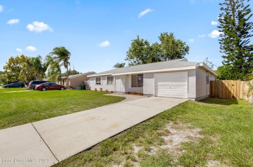 936 Tope St, Cocoa, FL 32927-5162
