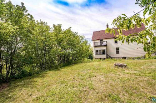 1706 2nd St, Duluth, MN 55812-1727