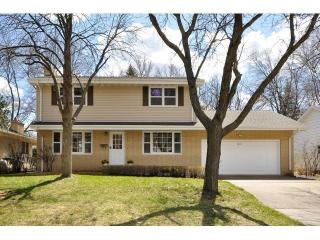 6807 45th Pl, Minneapolis, MN 55428-5106