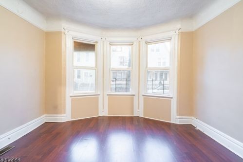 15 Grace St, Irvington NJ  07111-3506 exterior