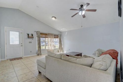 3324 Huntwicke Blvd, Davenport FL  33837-8297 exterior