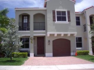 4061 149th Ct, Miami, FL 33185-4162