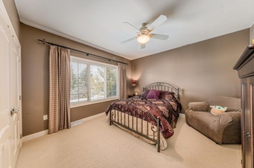 603 Thornbush Cir, Chenequa WI  53029-8648 exterior