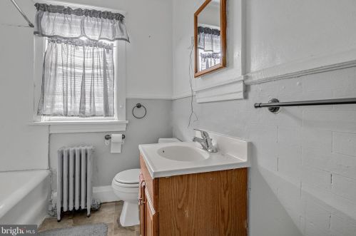 1416 Market St, Camp Hill PA  17011-4813 exterior