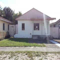 218 46th St, Hialeah, FL 33013-1836