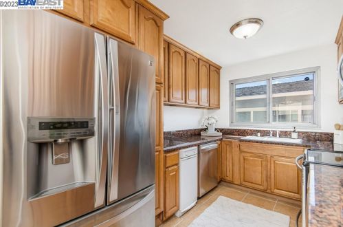 166 Plymouth Cir, Daly City CA  94015-2860 exterior