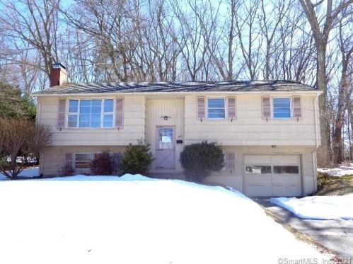 224 Ivy Dr, Bristol, CT 06010-3306